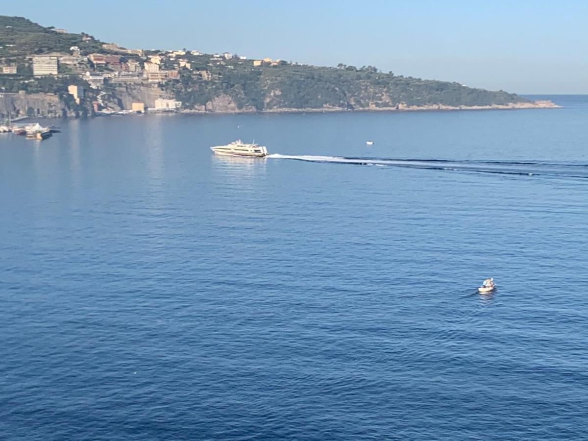 La Dimora Di Cornelia Aparthotel Sorrento Exterior foto
